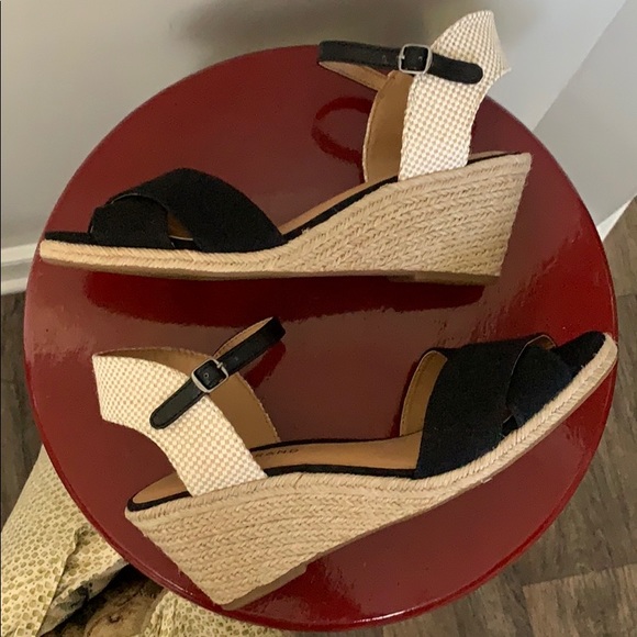 Lucky Brand open toe wedges - Picture 7 of 7